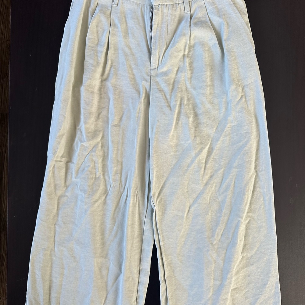 a new day Men's Pale Gray Relaxed Hybrid Shorts